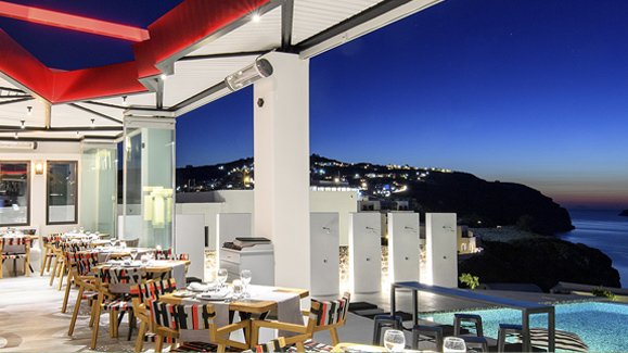Restaurant & Bar